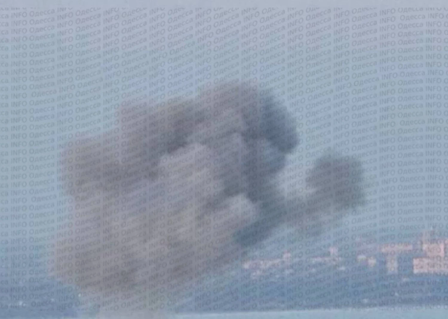 В Одесі лунають вибухи на тлі балістичної загрози