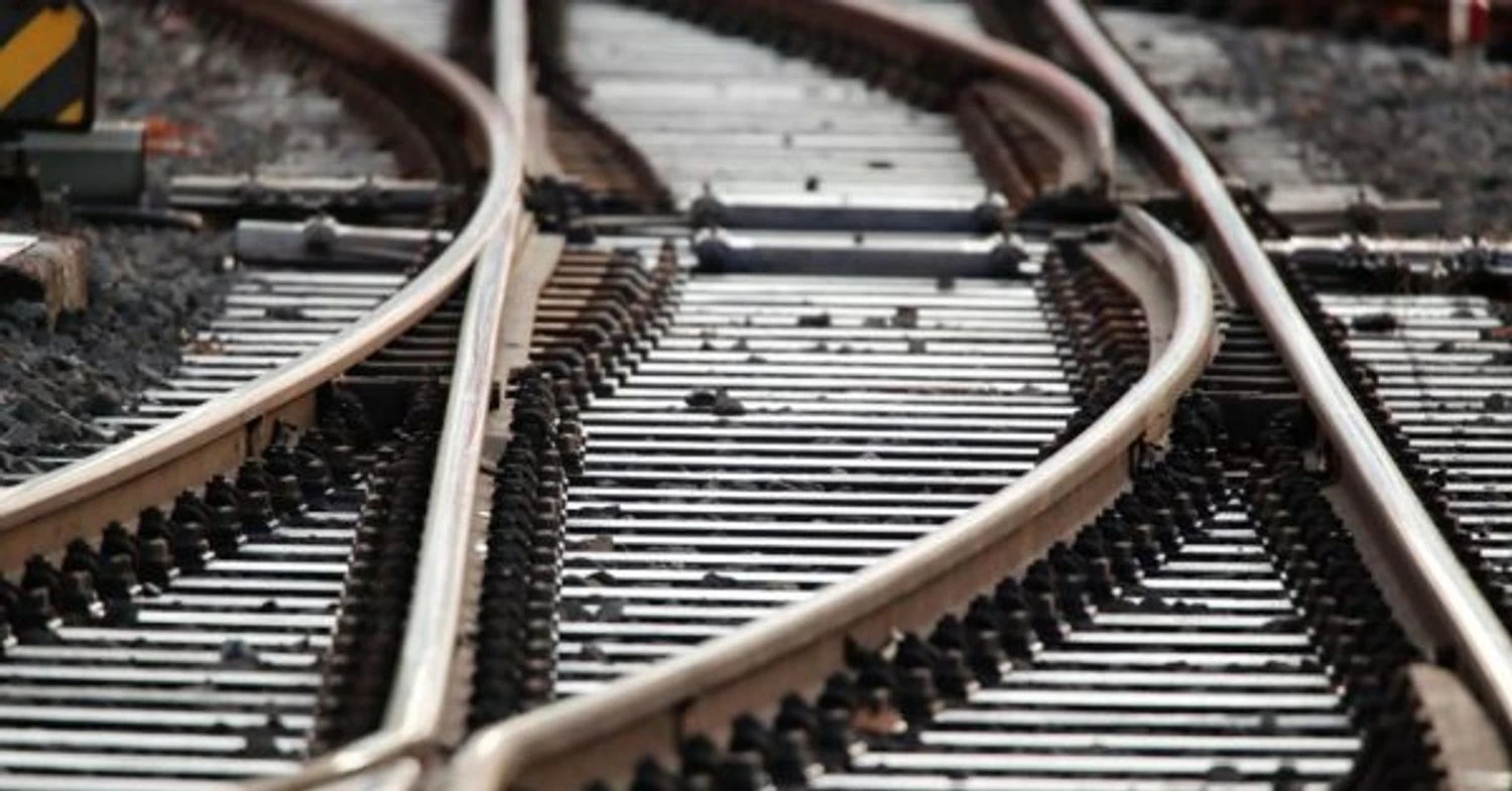 Вантажний потяг зійшов з рейок біля Коростеня після детонації, імовірно, “шахеда” – Укрзалізниця