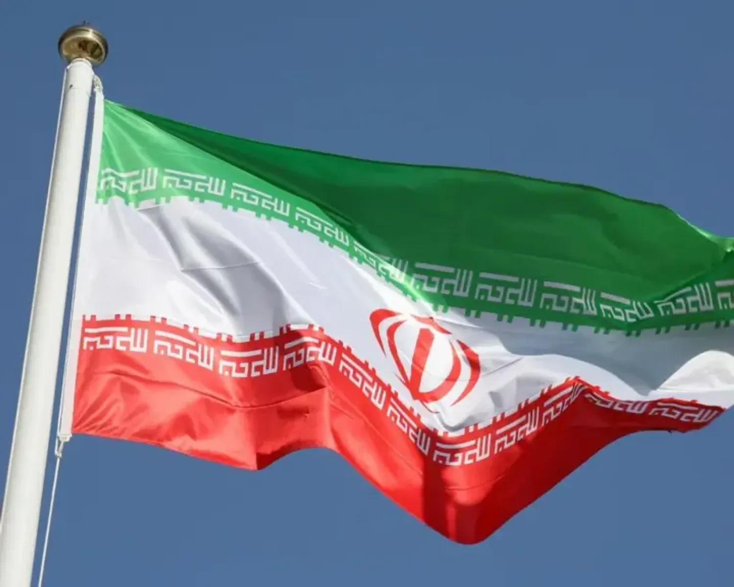 Іран охопили протести через падіння ріалу та інфляцію: уряд обіцяє вирішити проблему – BBC