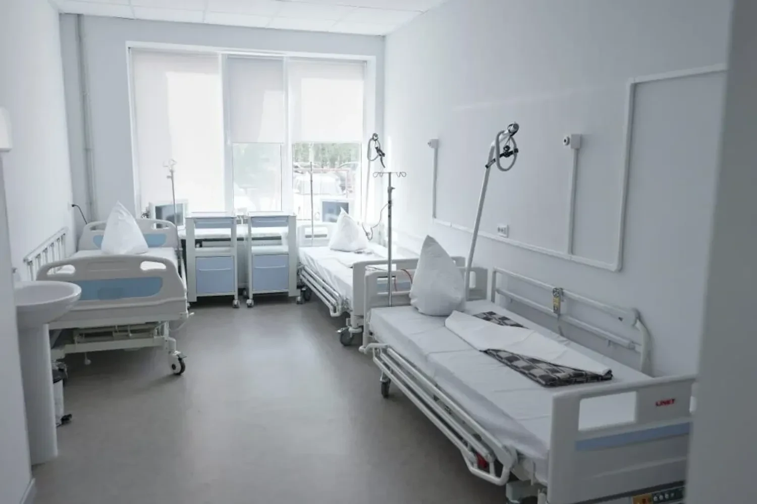 У Житомирі неповнолітню пацієнтку прив’язували та били у лікарні, поліція на повідомлення про катування не реагувала – Лубінець