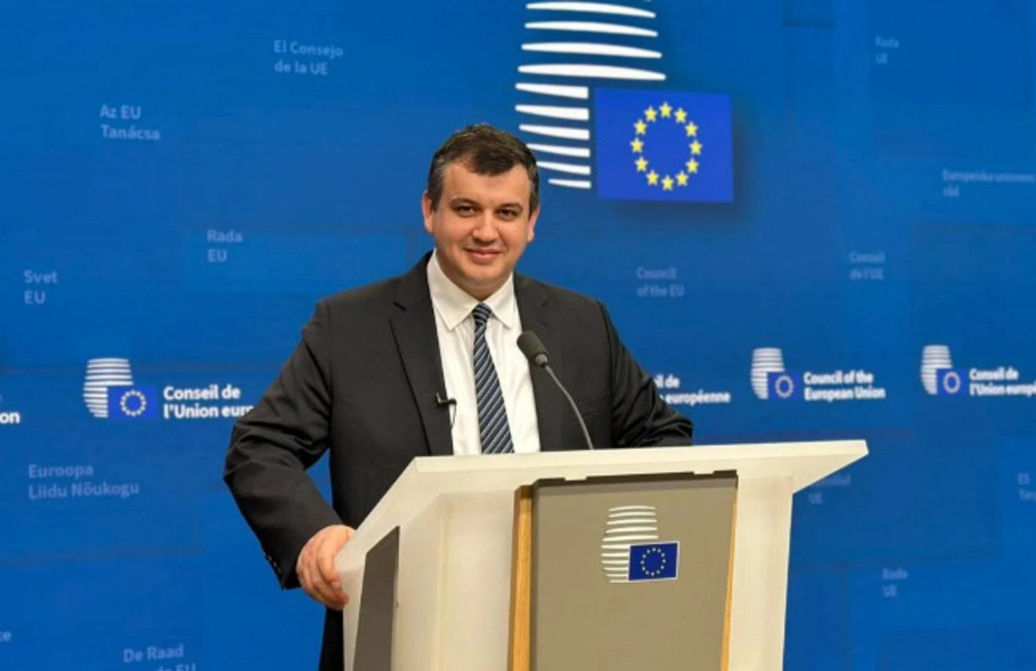 Бухарест готовий до об’єднання з Молдовою, якщо Кишинів цього забажає – радник президента Румунії