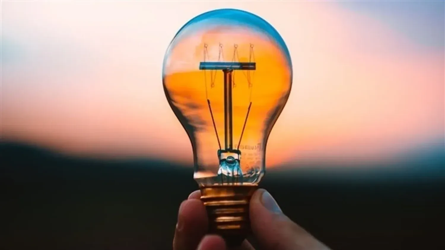 Ситуація з електропостачанням після нової атаки рф залишається складною – Шмигаль