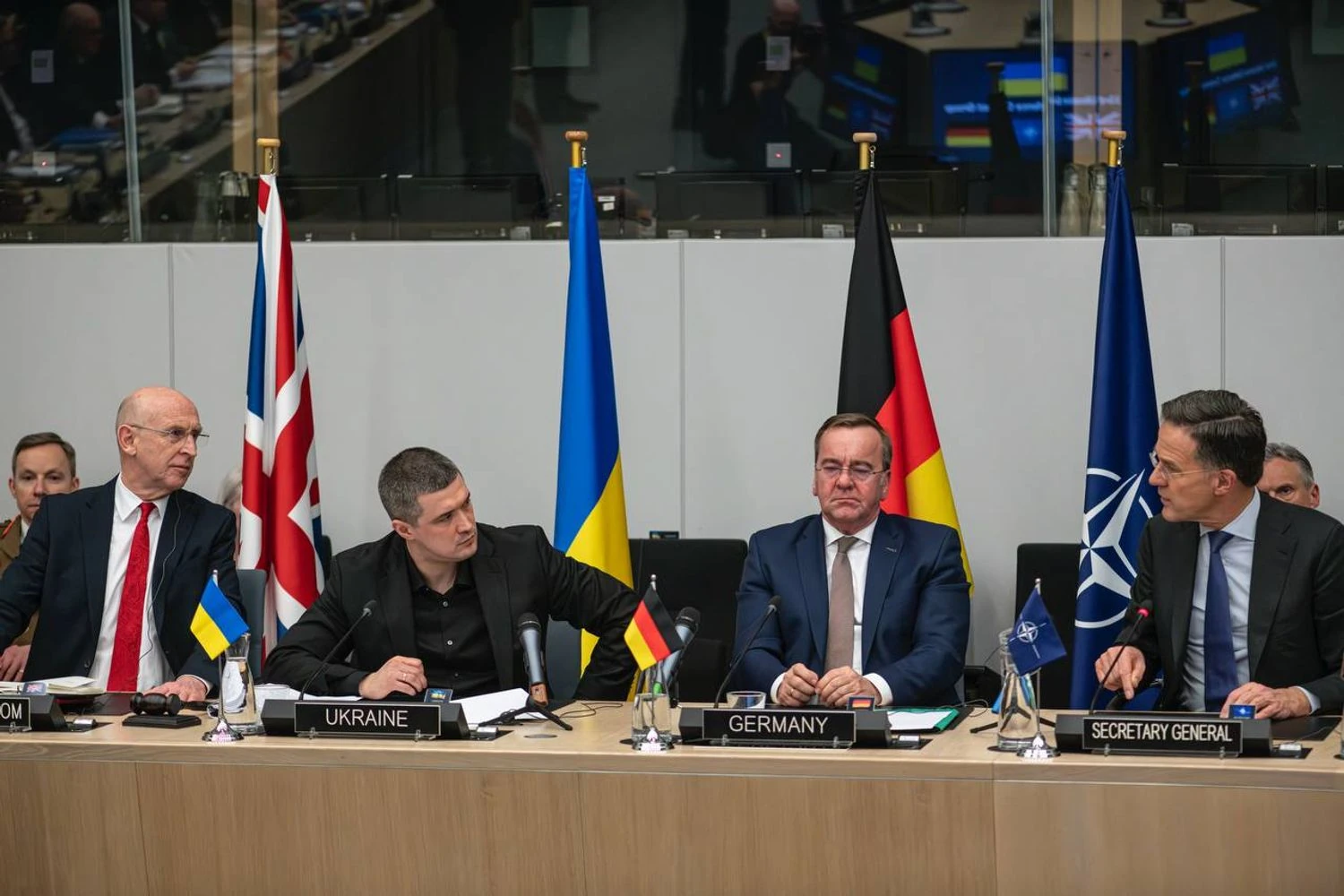 На “Рамштайні” домовилися про нові внески 17 країн, термінову поставку ракет до Patriot