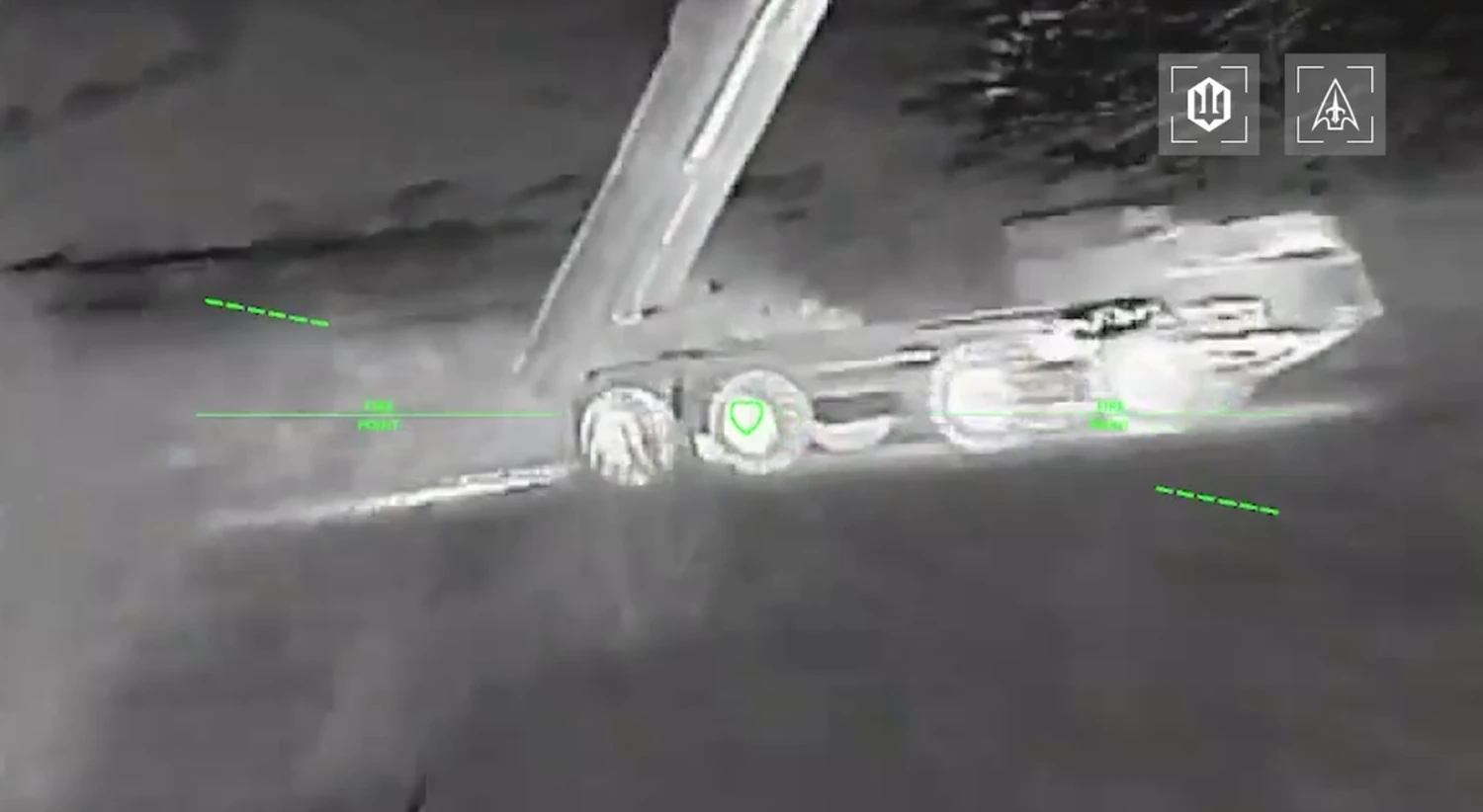 СБС відмінусували "Торнадо-С", якими рф кошмарить мирні міста – "Мадяр" показав кадриСили безпілотних систем ЗСУ знищили реактивну систему залпового вогню "Торнадо-С" на тимчасово окупованій території Запорізької
області. Ця модернізована РСЗВ має дальність вогню до 120 км і використовується для обстрілів мирних міст.Війна в Україні • 21 лютого, 10:46 • 11582 перегляди