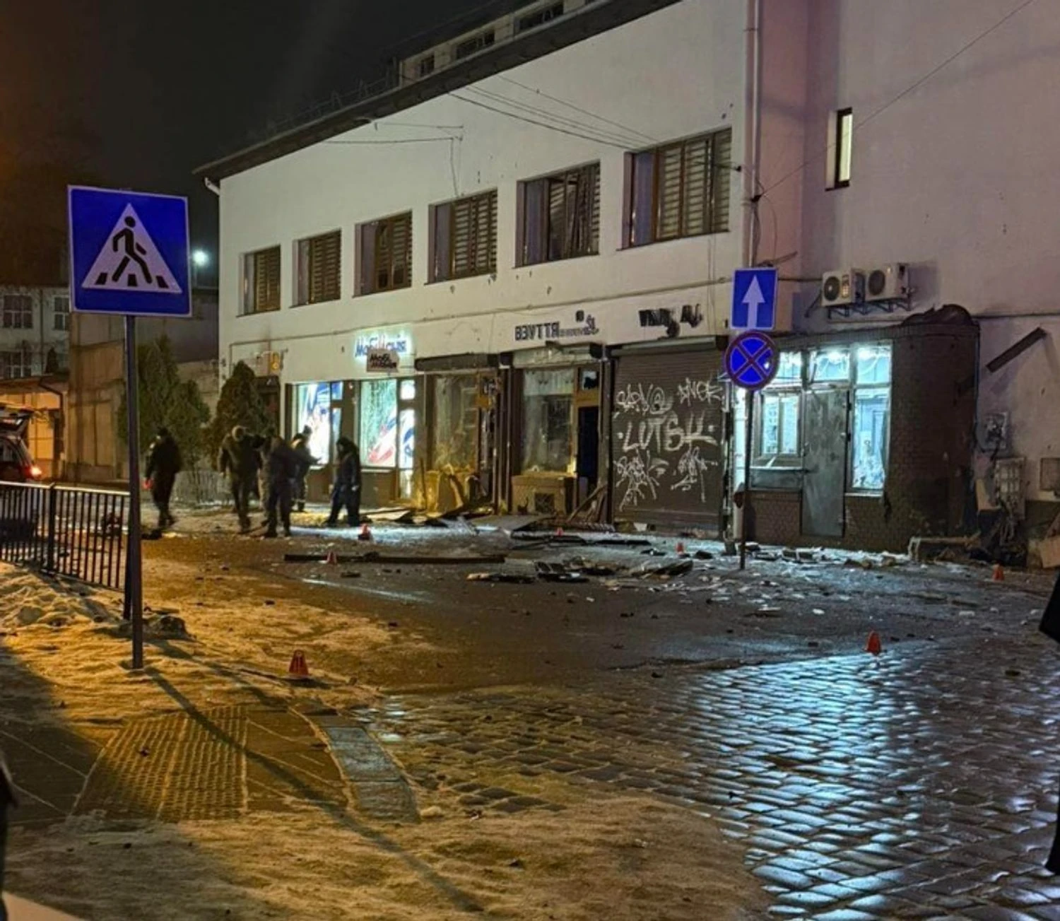 Мер Львова Садовий назвав вибухи у центрі міста терактом та повідомив про госпіталізацію 14 постраждалих