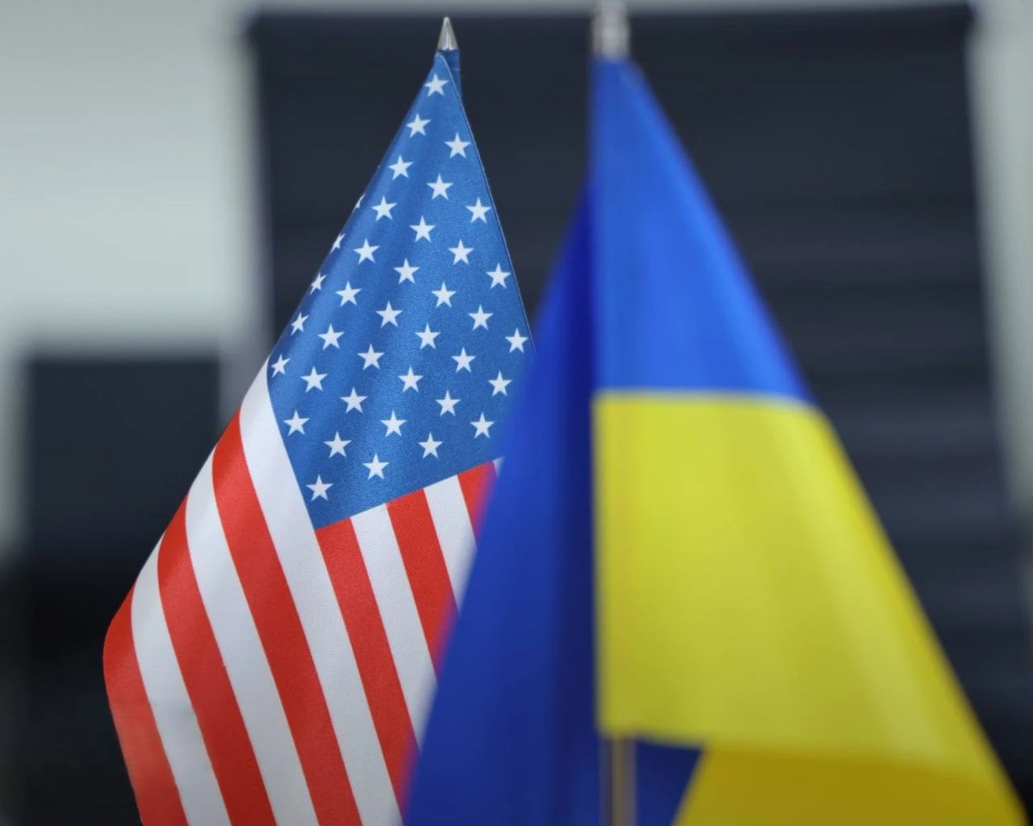 Україна і США розпочали двосторонню зустріч у Женеві, працюємо на практичні рішення – Умєров