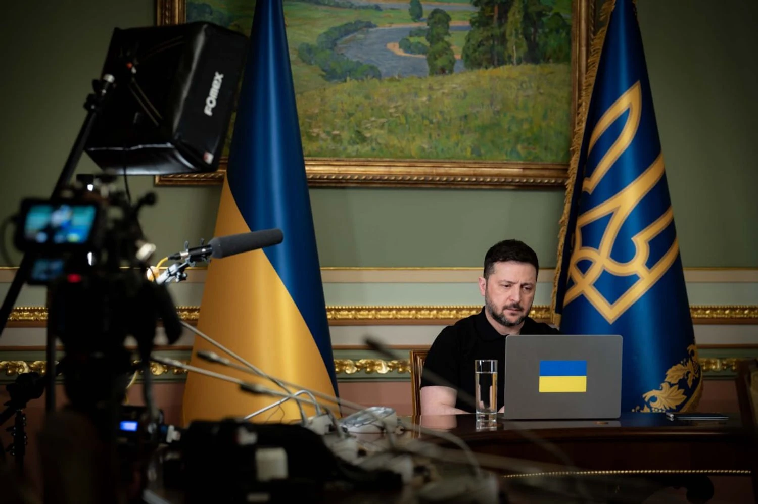 путін ніколи не хотів припиняти війну з Україною – ЗеленськийПрезидент заявив про небажання путіна припиняти війну та страх перед тиском США. росія отримала 10 мільярдів доларів завдяки
конфлікту на Близькому Сході.Війна в Україні • 15 березня, 18:29 • 11651 перегляди