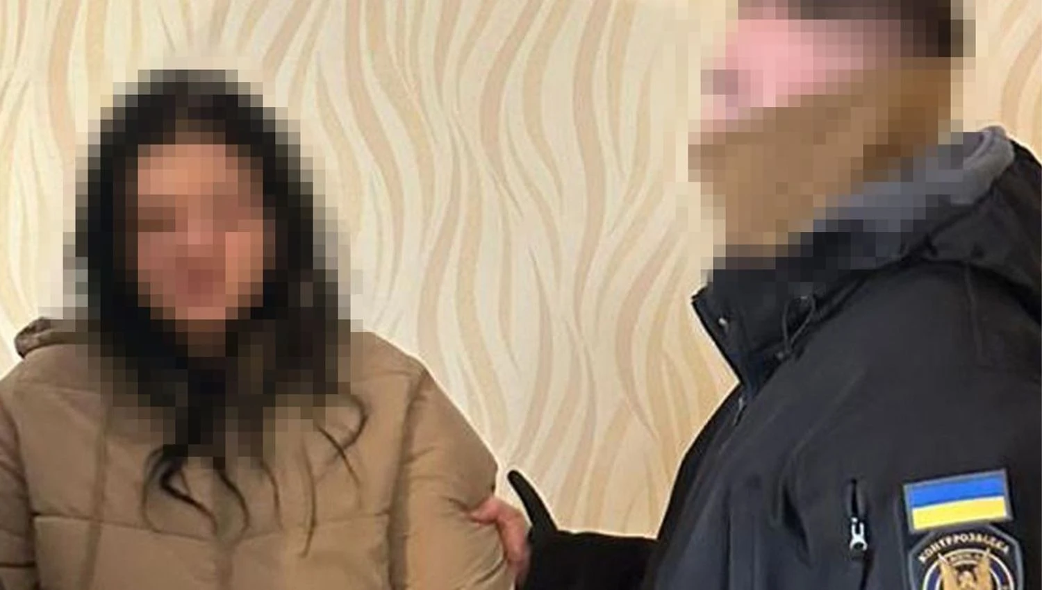 СБУ затримала агентку рф, що готувала вибух в центрі ДніпраКонтррозвідка затримала жінку з саморобною вибухівкою в орендованій квартирі. Наркозалежна мешканка Житомирщини готувала теракт за
вказівкою кураторів.Війна в Україні • 18 березня, 12:14 • 3580 перегляди