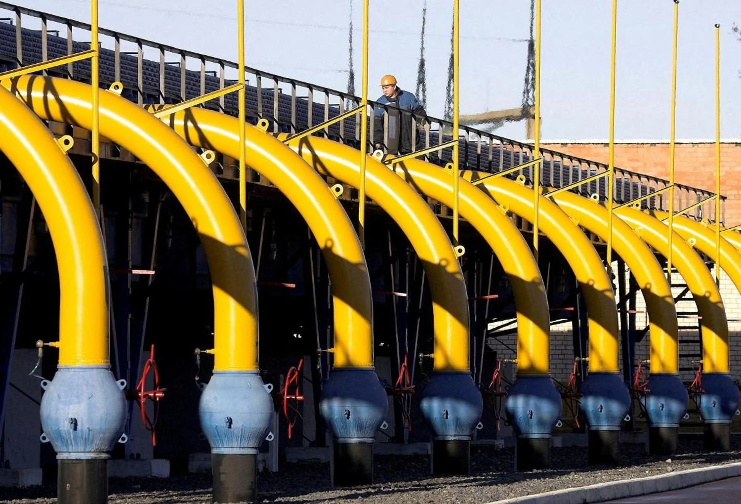 ЄС закликає держави-члени не зволікати із заповненням газових сховищ – BloombergЄврокомісар Дан Йоргенсен закликав країни ЄС почати раннє наповнення сховищ для уникнення стрибка цін. Урядам пропонують знизити
цільові показники.Економіка • 21 березня, 16:01 • 4522 перегляди