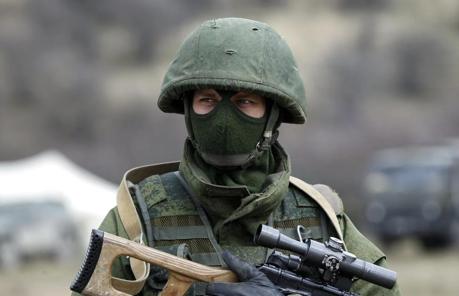 росія знову хоче вдатись до шантажу “зеленими чоловічками”, під прицілом Естонія – розвідка
