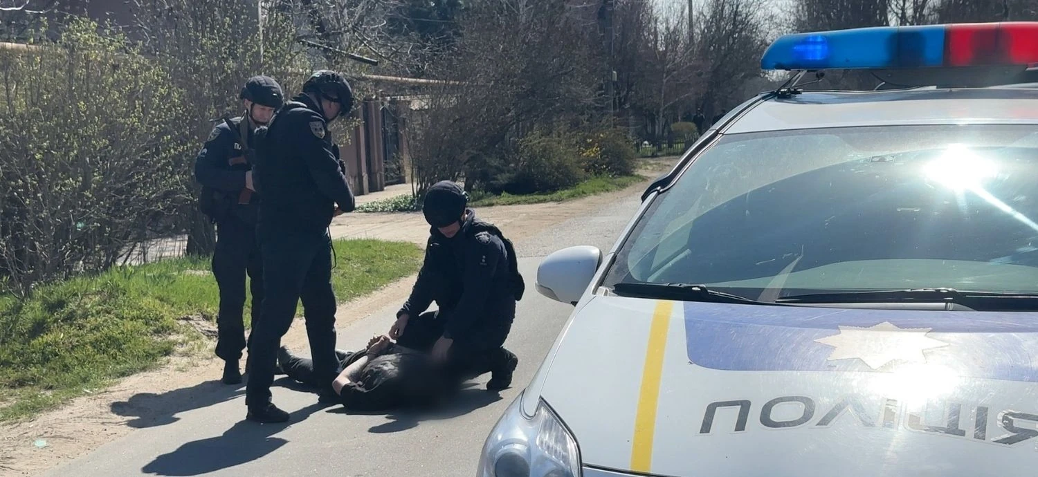 Стрілянина з вибухом посеред вулиці в Одесі – поліція розпочала кримінальне провадження