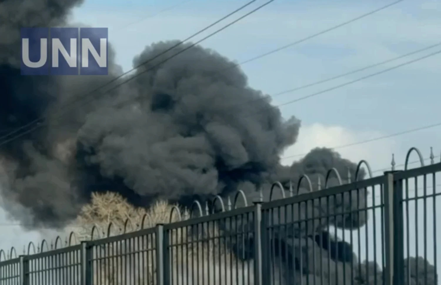 У Києві масштабна пожежа у районі Столичного шосе – що відомо