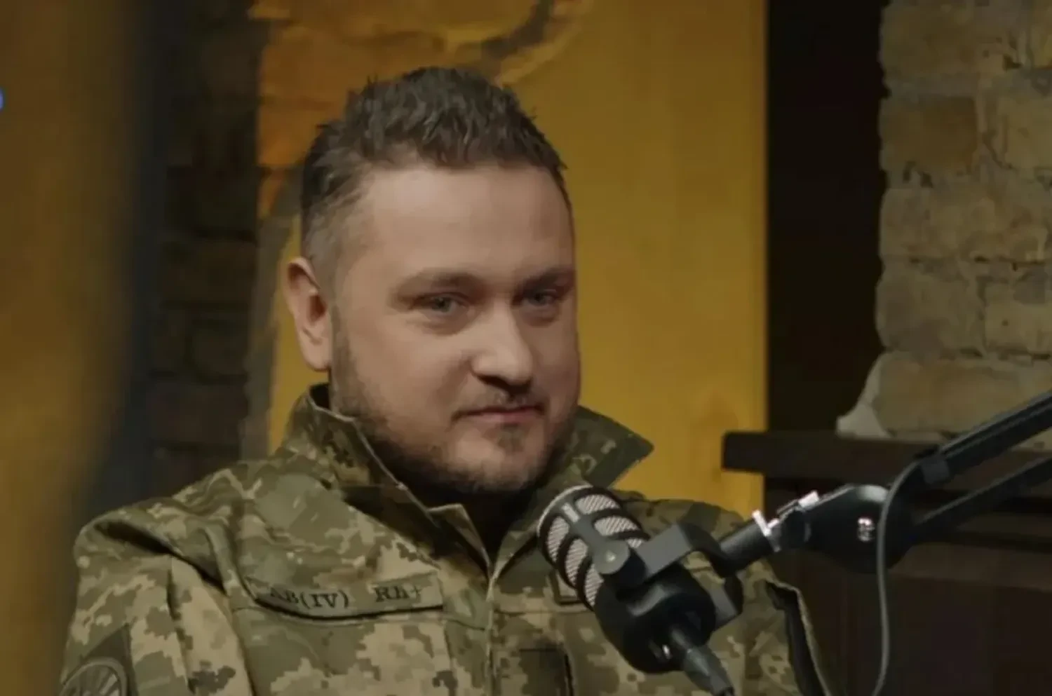 Коваленко: рф веде проти України ідеологічну війну на знищення і не полишає мети розвалити ЄС і НАТОАндрій Коваленко вважає, що метою рф є повернення Європи у свою сферу впливу та розпад НАТО. На думку керівника ЦПД, зупинити рф
можливо лише через руйнацію економіки та ВПК країни-агресора.Війна в Україні • 03:27 • 3198 перегляди