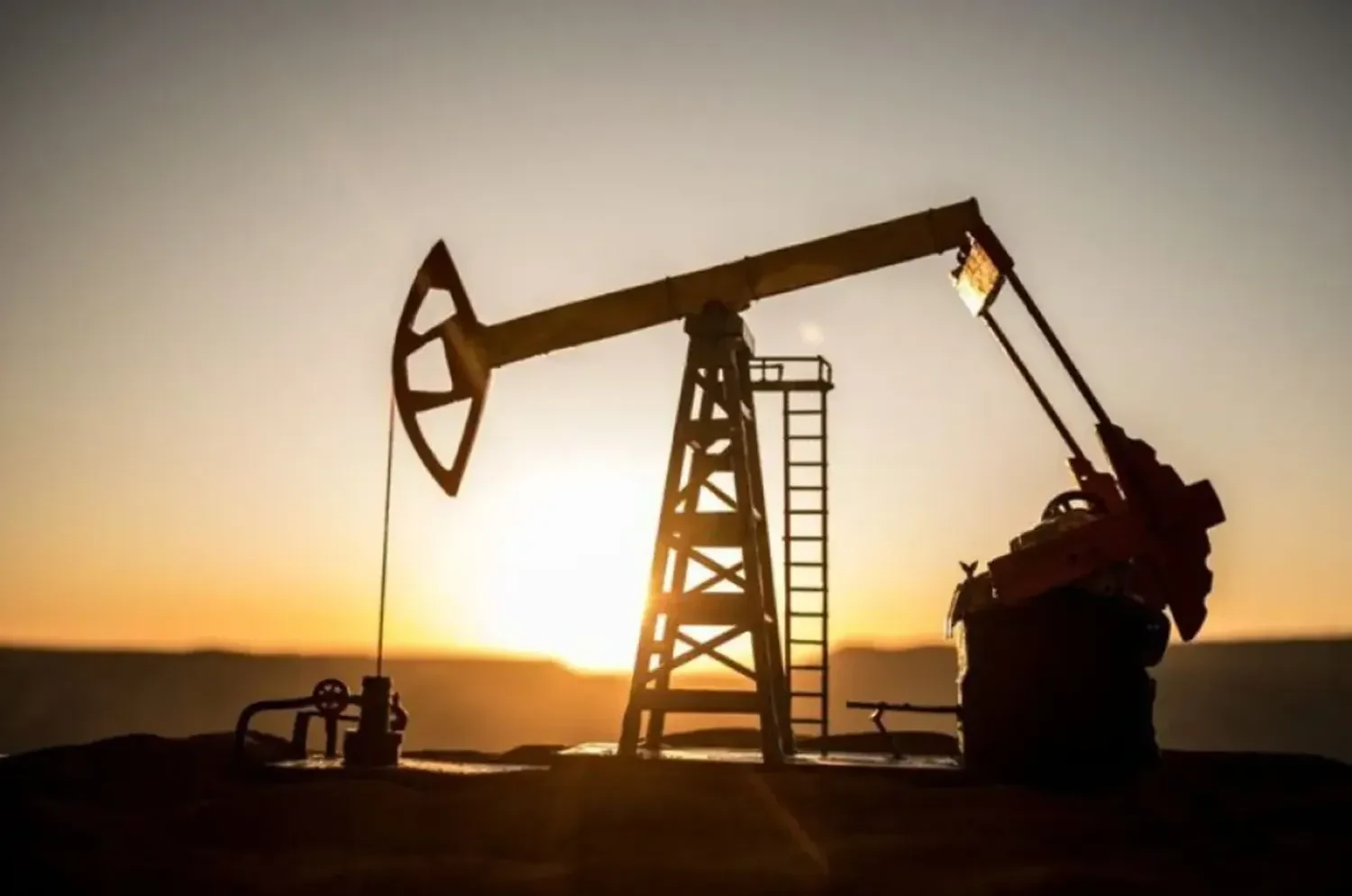 Азійські країни переключаються на російську нафту на тлі кризи через війну на Близькому Сході – FT