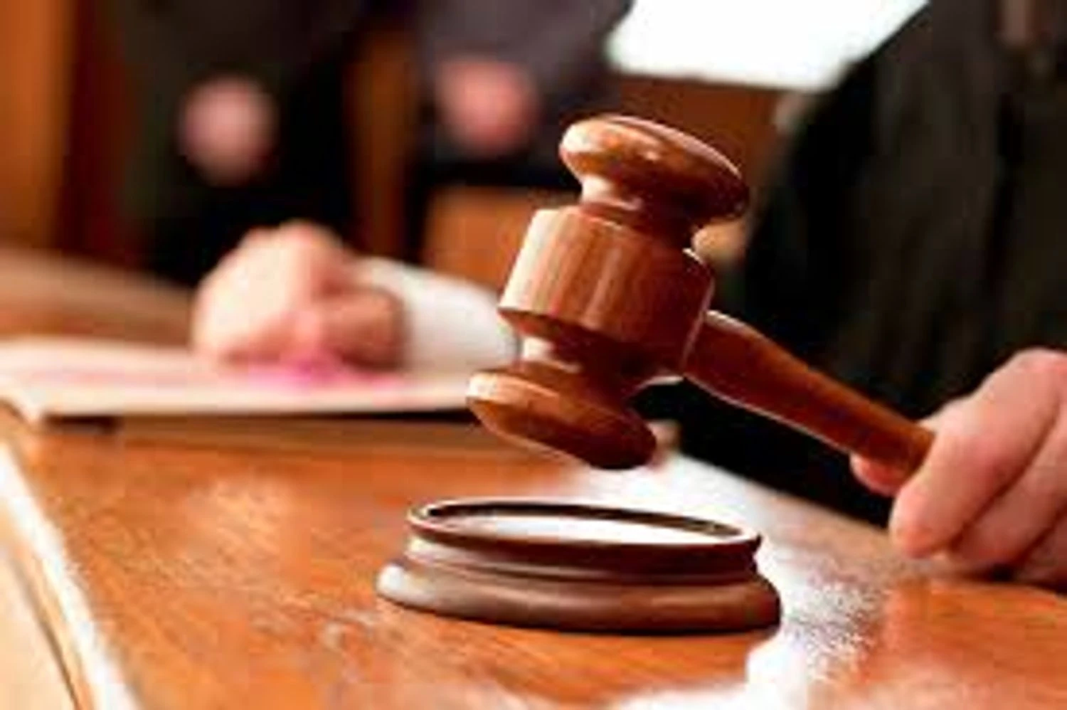 У Прилуках суд розпочав розгляд справи поліцейської, яка збила матір із дитиною, наступне засідання – 20 квітня
