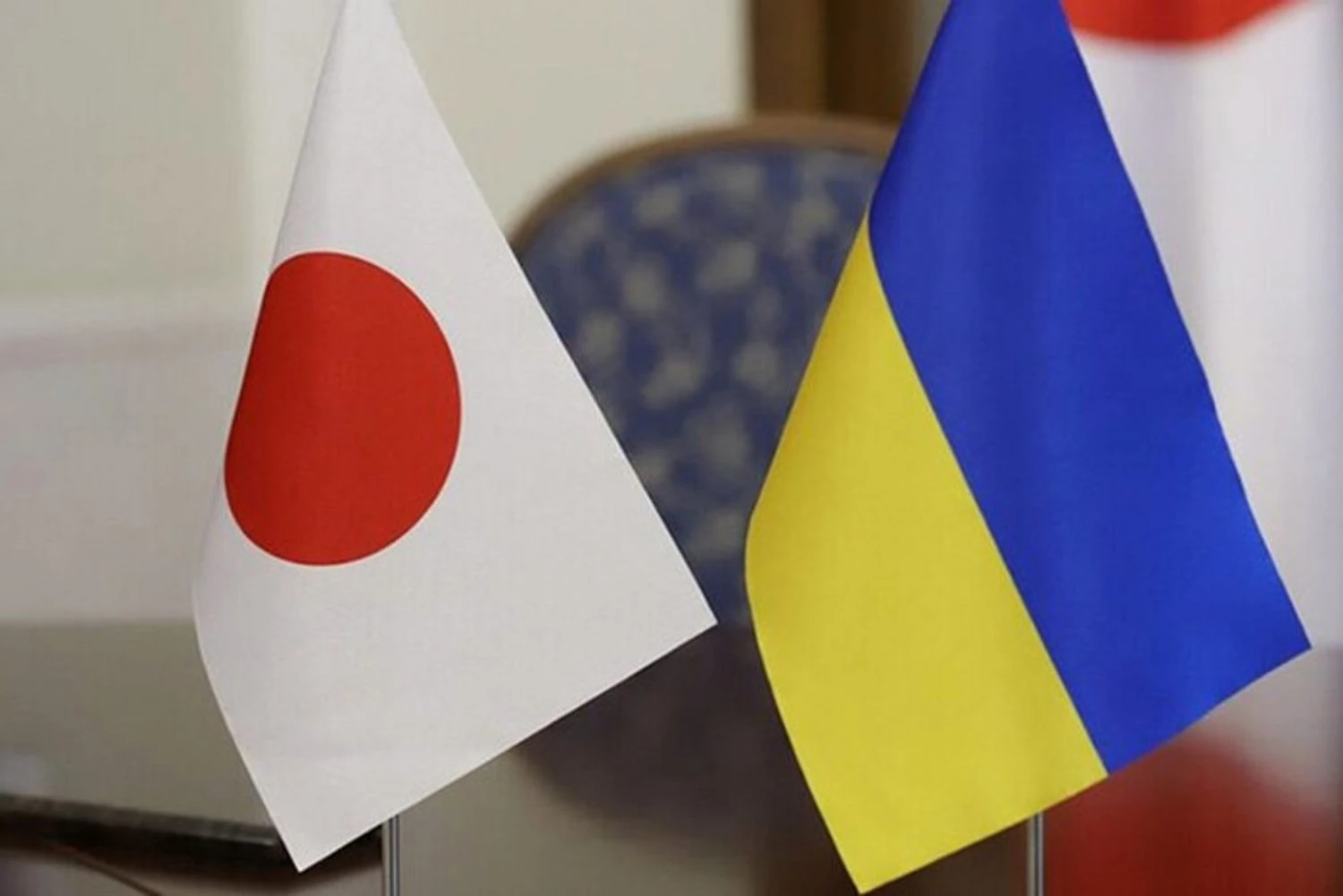 Японія виділила понад 1 млрд грн гранту, кошти підуть на розмінування та медицину – Свириденко