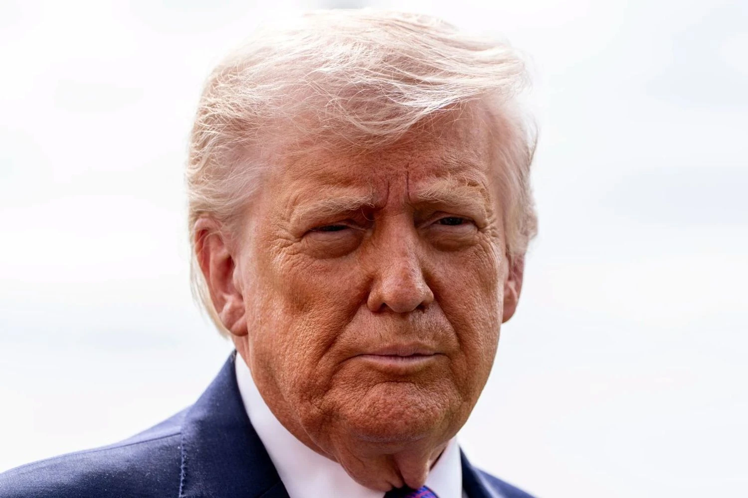 Трамп заявив про відкладення наступу на Іран та продовження припинення вогню