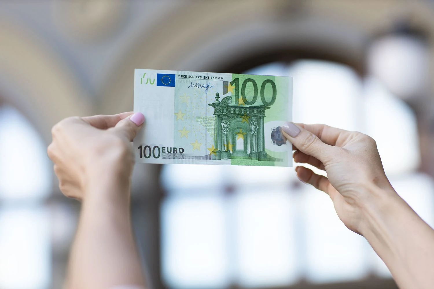 Кредит ЄС для України передбачає по 45 млрд євро щороку – як і на що поділені кошти