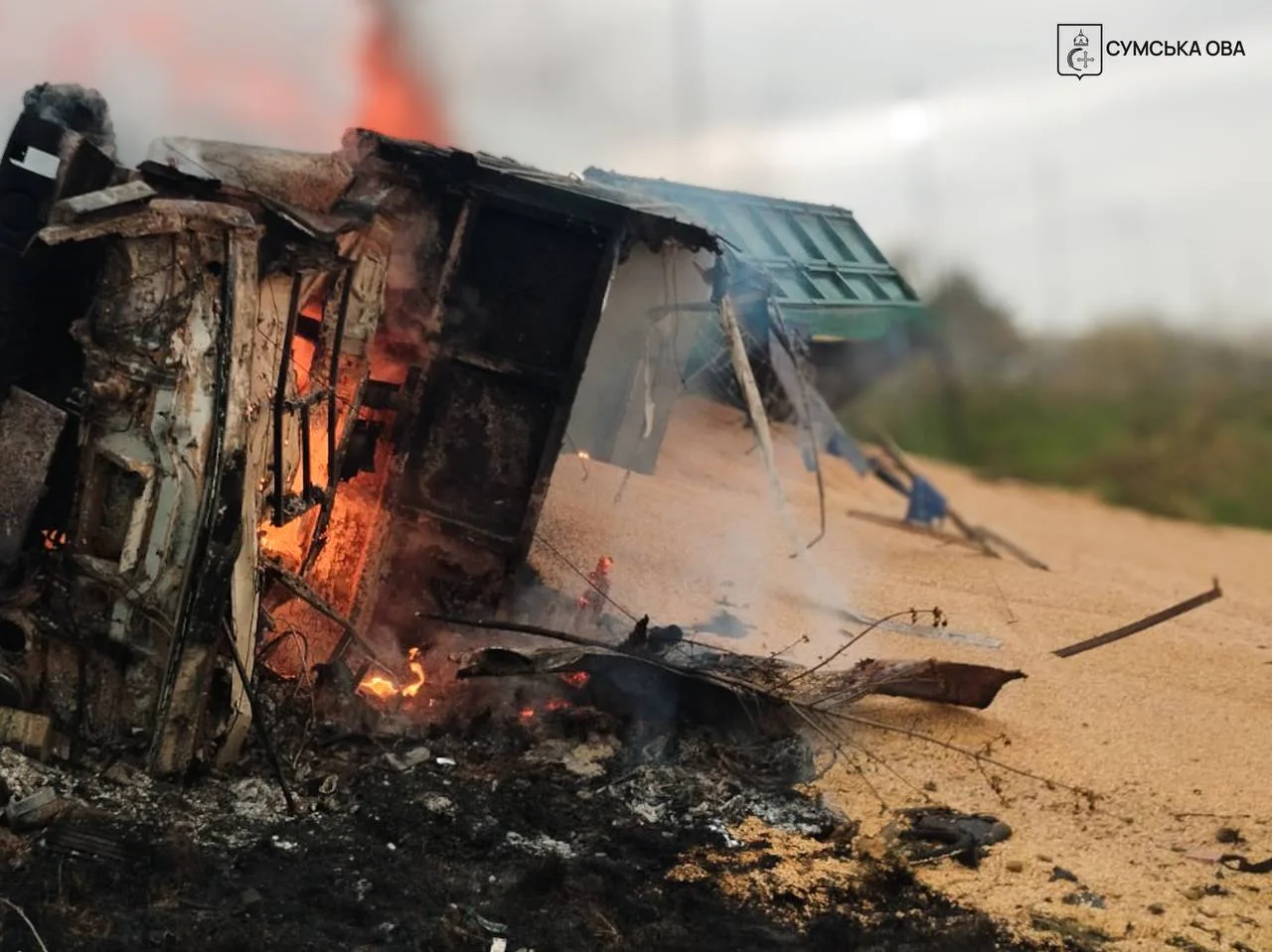 російський дрон атакував зерновоз на Сумщині, водій у важкому стані – ОВА