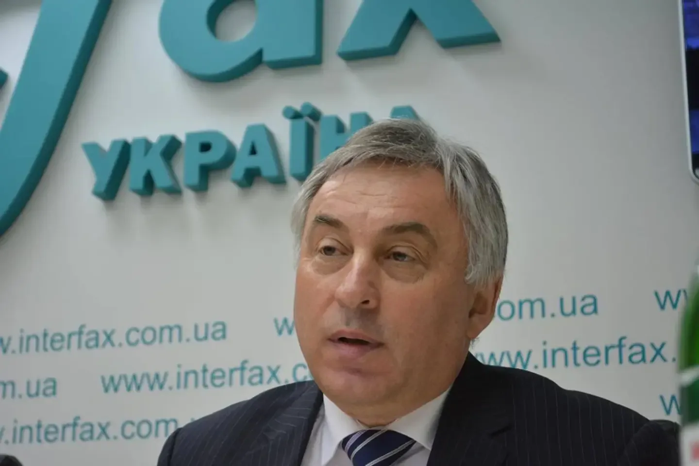Українські авіакомпанії можуть втратити міжнародні контракти через спробу змін у підходах до оподаткування лізингу – ЩербинаНові підходи БЕБ до трактування лізингу повітряних суден за кордоном як роялті ставить під загрозу існування цивільної авіації та
репутацію України як надійного партнера. Новий підхід загрожує подвійним оподаткуванням авіакомпаній.Економіка • 13:38 • 870 перегляди