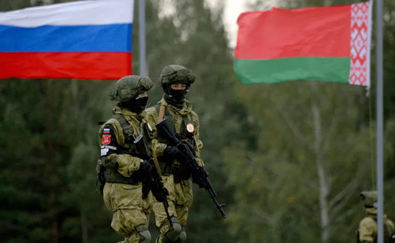 У білорусі не спостерігається переміщення військ чи техніки, але загроза з боку країни реальна – ДПСУПоблизу кордону не фіксують переміщення техніки чи особового складу білорусі. Проте загроза залишається реальною через підтримку росії та навчання.Війна в Україні • 19 травня, 14:01 • 2928 перегляди