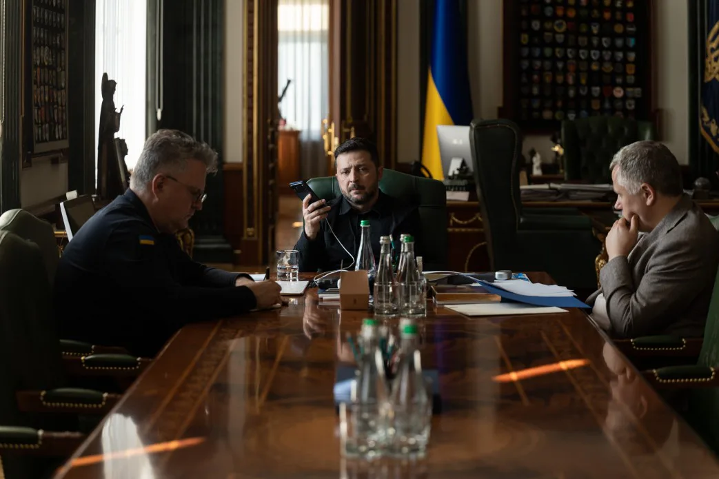 Неможливо захищатися без ракет для Patriot’ів: Зеленський обговорив зі Стуббом посилення антибалістичного захисту УкраїниПрезидент України Володимир Зеленський провів телефонну розмову з президентом Фінляндії Александром Стуббом. Лідери обговорили
посилення ППО та домовилися спільно працювати над цим.Війна в Україні • 2 липня, 17:44 • 5520 перегляди