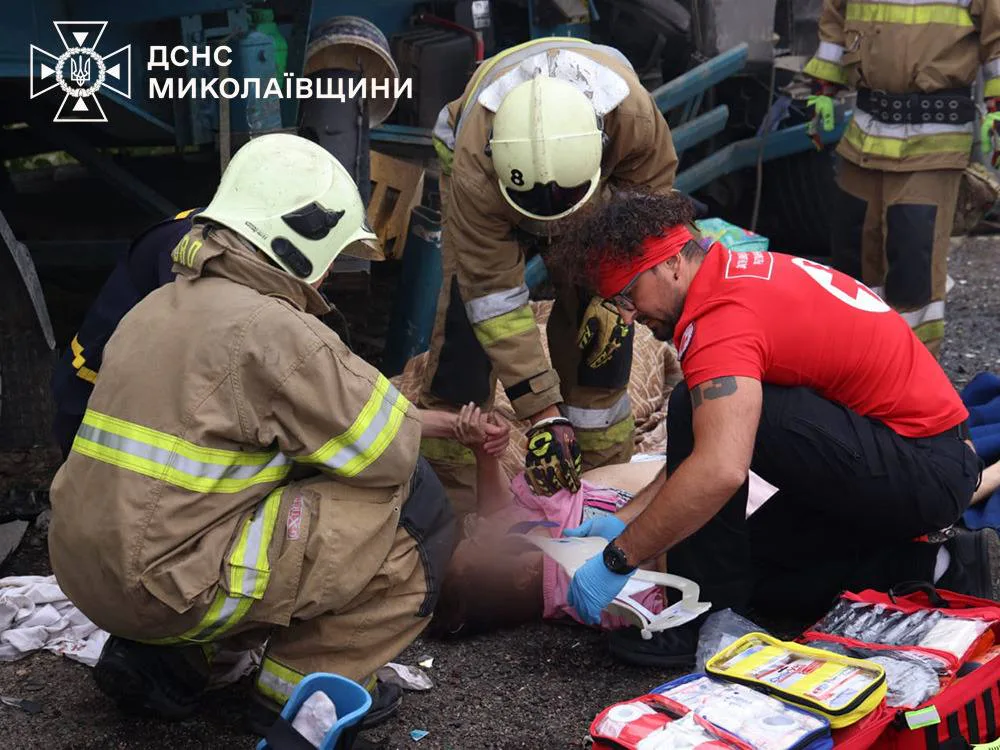 Зеленський: трагічна ДТП на трасі з Одеси до Миколаєва забрала життя вже 12 людей