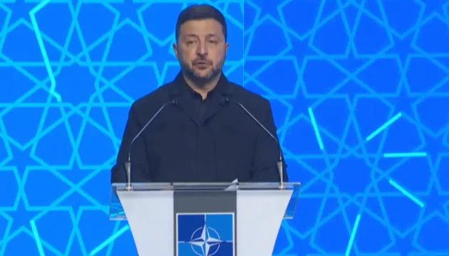 Drone Deal Initiative передбачає не лише закупівлю дронів, а й спільне виробництво – ПрезидентУкраїна пропонує партнерам ініціативу Drone Deal Initiative, яка включає закупівлю та спільне виробництво дронів. Зеленський
заявив про це на Форумі оборонних індустрій НАТО.Війна в Україні • 7 липня, 13:43 • 2570 перегляди
