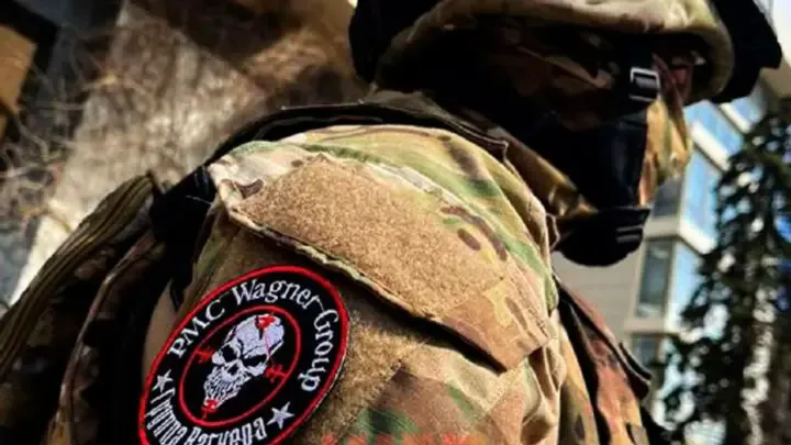 Залишки ПВК "Вагнер" на чолі з сином пригожина створили наркоімперію в Африці – WSJросійські найманці контролюють золоті копальні в Центральній Африці, отримуючи 180 млн доларів щороку. Вони також заробляють на
контрабанді трамадолу до інших країн Африки.Кримінал • 12 липня, 18:08 • 28567 перегляди