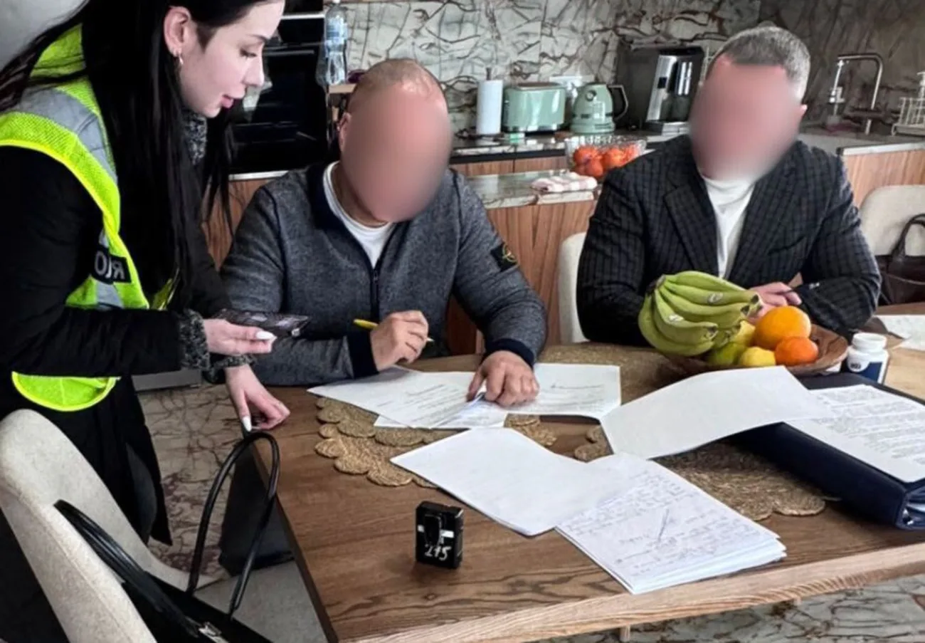 Екснардепа судитимуть за самовільне зайняття землі та будівництво на березі Дніпра
