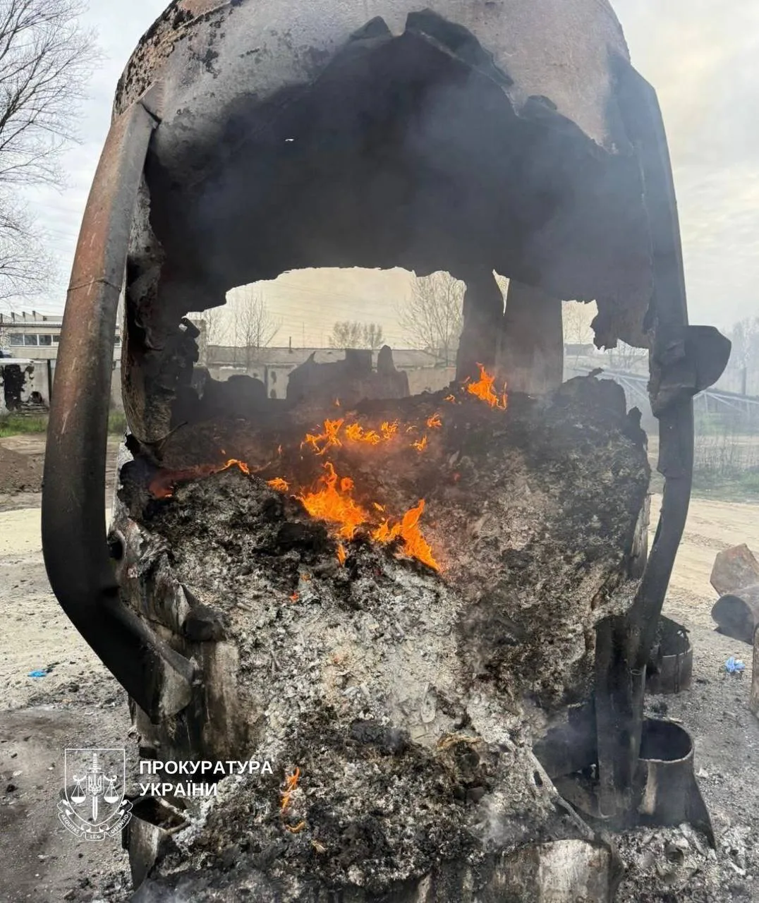 У Києві керівництво підприємства підозрюють у забрудненні ґрунту медичними відходами на понад 2 млн грн